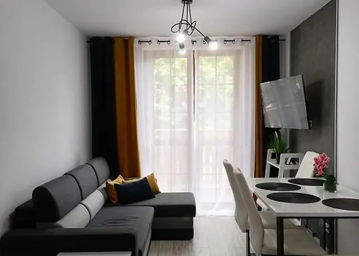 Nowoczesny Nad Lomnica