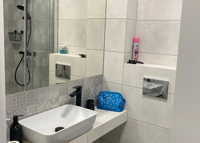 Nowoczesny Nad Lomnica *