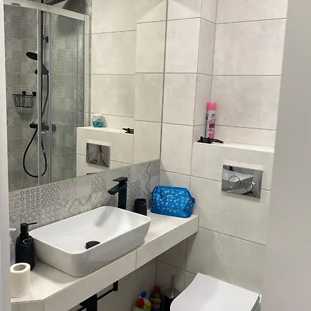 Nowoczesny Nad Lomnica *